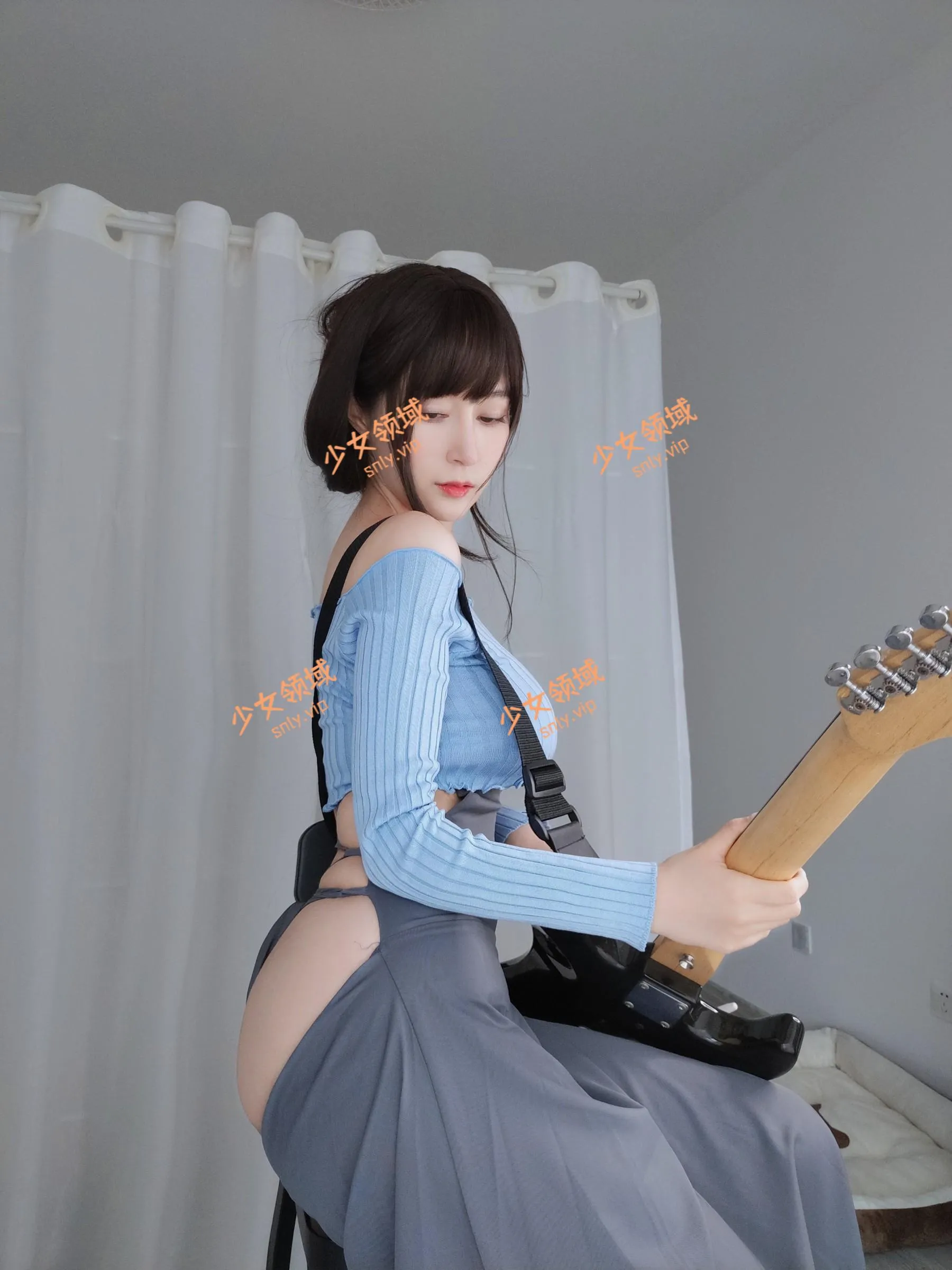 白银81 – 自撮 Vol.59 吉他妹妹 [166P]插图